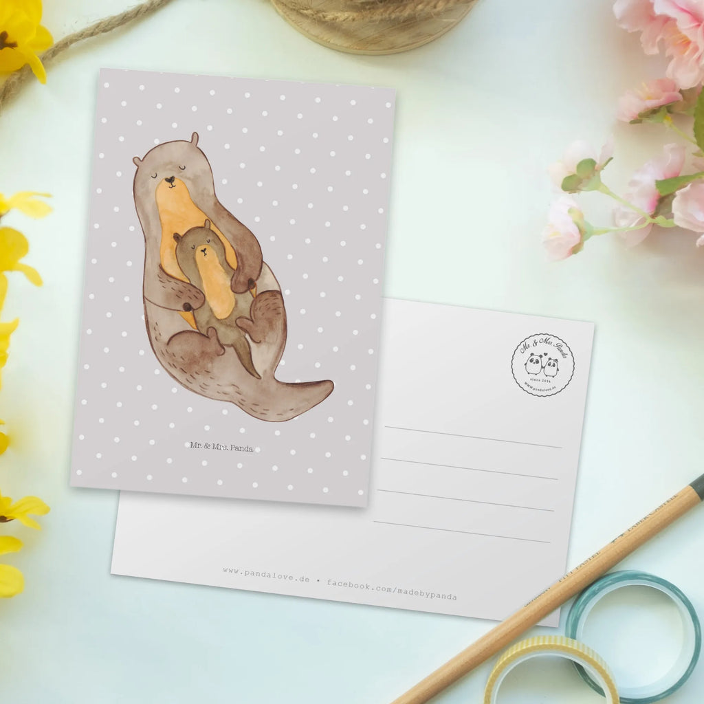 Postkarte Otter mit Kind Postkarte, Karte, Geschenkkarte, Grußkarte, Einladung, Ansichtskarte, Geburtstagskarte, Einladungskarte, Dankeskarte, Ansichtskarten, Einladung Geburtstag, Einladungskarten Geburtstag, Otter, Fischotter, Seeotter, Otter Seeotter See Otter