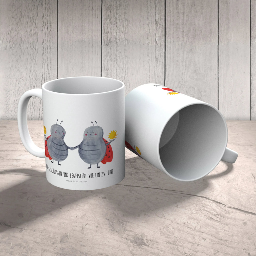 Kindertasse Sternzeichen Zwilling Kindertasse, Kinder Tasse, Kunststoff Tasse, Kindergarten Tasse, Trinkbecher, Camping Becher, Kaffeetasse, Kunststoffbecher, Kindergartenbecher, Outdoorgeschirr, Kunststoffgeschirr, Reisebecher, Reisetasse, Kinderbecher, Bruchfeste Tasse, Bruchsichere Tasse, Plastik Tasse, Plastiktasse, Tierkreiszeichen, Sternzeichen, Horoskop, Astrologie, Aszendent, Zwillinge, Zwilling Geschenk, Zwilling Sternzeichen, Geburtstag Mai, Geschenk Mai, Geschenk Juni, Marienkäfer, Glückskäfer, Zwillingsbruder, Zwillingsschwester