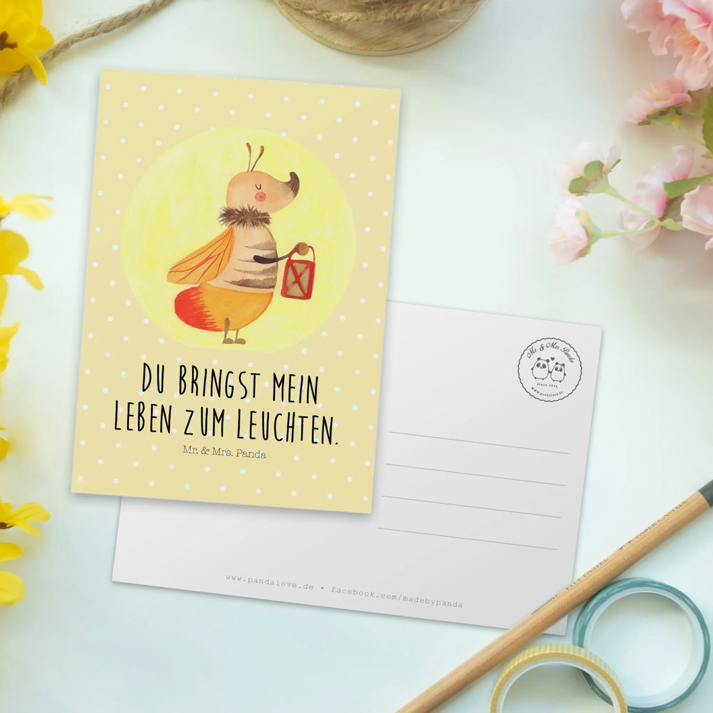 Postkarte Glühwürmchen Postkarte, Karte, Geschenkkarte, Grußkarte, Einladung, Ansichtskarte, Geburtstagskarte, Einladungskarte, Dankeskarte, Ansichtskarten, Einladung Geburtstag, Einladungskarten Geburtstag, Tiermotive, Gute Laune, lustige Sprüche, Tiere, Glühwürmchen, Glühwurm, Falter, Liebe, Leuchten, magisch, Liebesbeweis, Lieblingsmensch, Verlobung, Heiratsantrag, Jahrestag, Liebesspruch