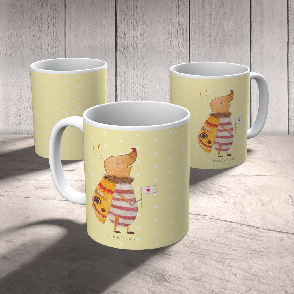 Tasse Nachtfalter Fähnchen Tasse, Kaffeetasse, Teetasse, Becher, Kaffeebecher, Teebecher, Keramiktasse, Porzellantasse, Büro Tasse, Geschenk Tasse, Tasse Sprüche, Tasse Motive, Kaffeetassen, Tasse bedrucken, Designer Tasse, Cappuccino Tassen, Schöne Teetassen, Tiermotive, Gute Laune, lustige Sprüche, Tiere, Nachtfalter, Käfer, Spruch lustig, Spruch witzig, süß, niedlich, Küche Deko, Was kostet die Welt