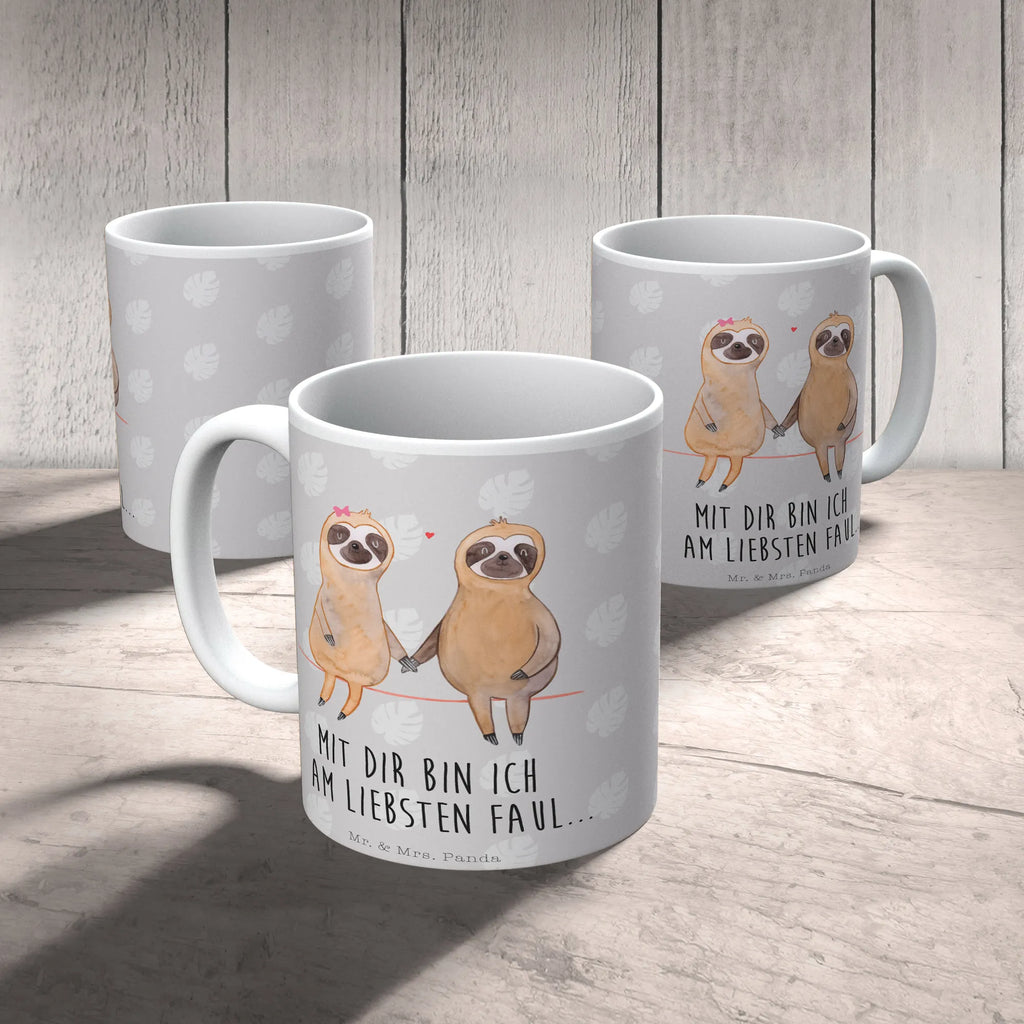 Tasse Faultier Pärchen Tasse, Kaffeetasse, Teetasse, Becher, Kaffeebecher, Teebecher, Keramiktasse, Porzellantasse, Büro Tasse, Geschenk Tasse, Tasse Sprüche, Tasse Motive, Kaffeetassen, Tasse bedrucken, Designer Tasse, Cappuccino Tassen, Schöne Teetassen, Faultier, Faultier Geschenk, Faultier Deko, Faultiere, faul, Lieblingstier, Liebe, Liebespaar, Faultierliebe, Faultierpärchen, verliebt, verlobt, gemeinsam, relaxen, Pärchen, Beziehung, Langsamkeit