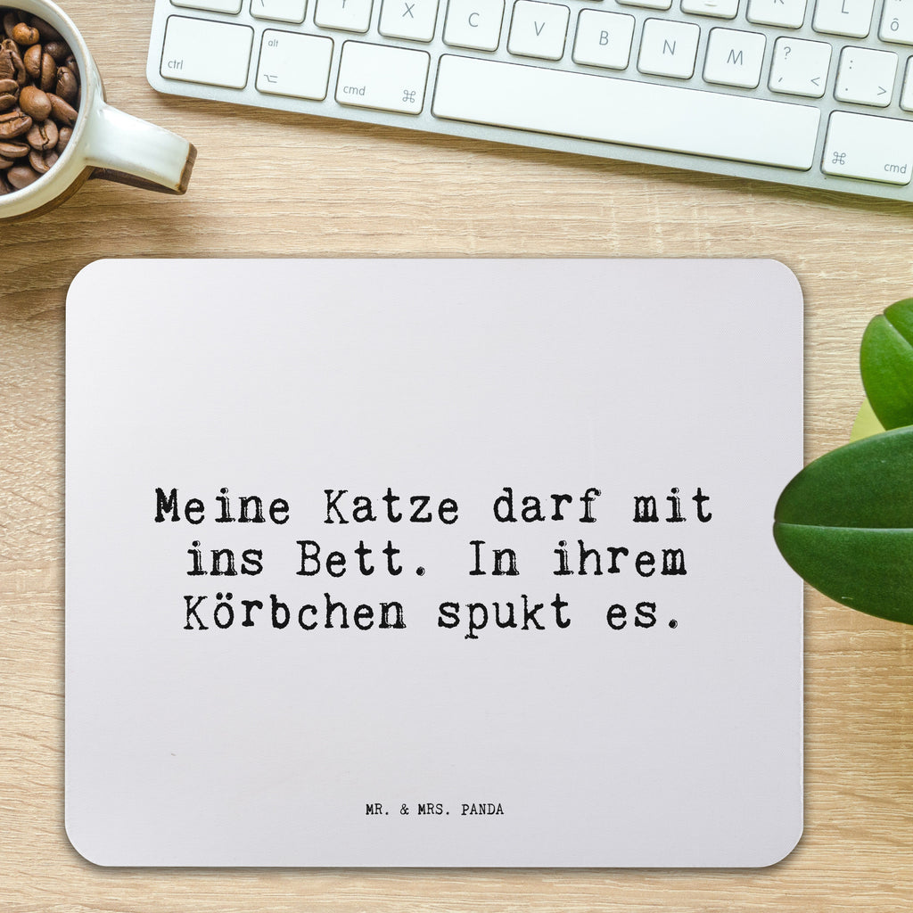 Mauspad Sprüche und Zitate Meine Katze darf mit ins Bett. In ihrem Körbchen spukt es. Mousepad, Computer zubehör, Büroausstattung, PC Zubehör, Arbeitszimmer, Mauspad, Einzigartiges Mauspad, Designer Mauspad, Mausunterlage, Mauspad Büro, Spruch, Sprüche, lustige Sprüche, Weisheiten, Zitate, Spruch Geschenke, Spruch Sprüche Weisheiten Zitate Lustig Weisheit Worte