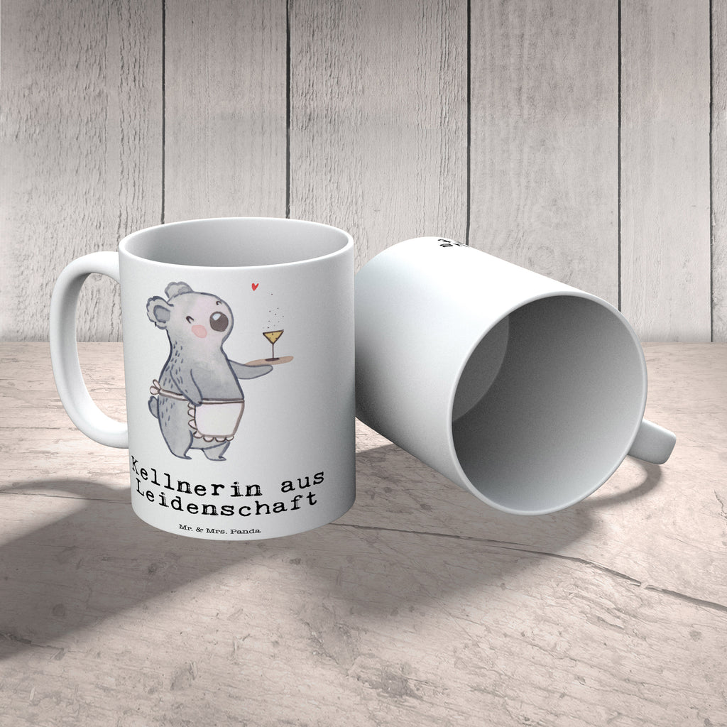 Tasse Kellnerin aus Leidenschaft Tasse, Kaffeetasse, Teetasse, Becher, Kaffeebecher, Teebecher, Keramiktasse, Porzellantasse, Büro Tasse, Geschenk Tasse, Tasse Sprüche, Tasse Motive, Kaffeetassen, Tasse bedrucken, Designer Tasse, Cappuccino Tassen, Schöne Teetassen, Beruf, Ausbildung, Jubiläum, Abschied, Rente, Kollege, Kollegin, Geschenk, Schenken, Arbeitskollege, Mitarbeiter, Firma, Danke, Dankeschön, Kellnerin, Servicekraft, Restaurant