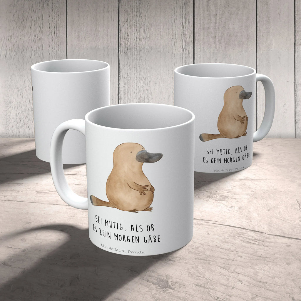 Tasse Schnabeltier mutig Tasse, Kaffeetasse, Teetasse, Becher, Kaffeebecher, Teebecher, Keramiktasse, Porzellantasse, Büro Tasse, Geschenk Tasse, Tasse Sprüche, Tasse Motive, Kaffeetassen, Tasse bedrucken, Designer Tasse, Cappuccino Tassen, Schöne Teetassen, Meerestiere, Meer, Urlaub, Schnabeltier, Mut, mutig, Lebensweisheit, Schnabeltiere, Motivation, Training, Büro, Arbeit, Neuanfang, Neustart, Weltreise, Raodtrip