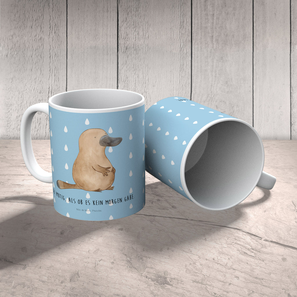 Kindertasse Schnabeltier mutig Kindertasse, Kinder Tasse, Kunststoff Tasse, Kindergarten Tasse, Trinkbecher, Camping Becher, Kaffeetasse, Kunststoffbecher, Kindergartenbecher, Outdoorgeschirr, Kunststoffgeschirr, Reisebecher, Reisetasse, Kinderbecher, Bruchfeste Tasse, Bruchsichere Tasse, Plastik Tasse, Plastiktasse, Meerestiere, Meer, Urlaub, Schnabeltier, Mut, mutig, Lebensweisheit, Schnabeltiere, Motivation, Training, Büro, Arbeit, Neuanfang, Neustart, Weltreise, Raodtrip