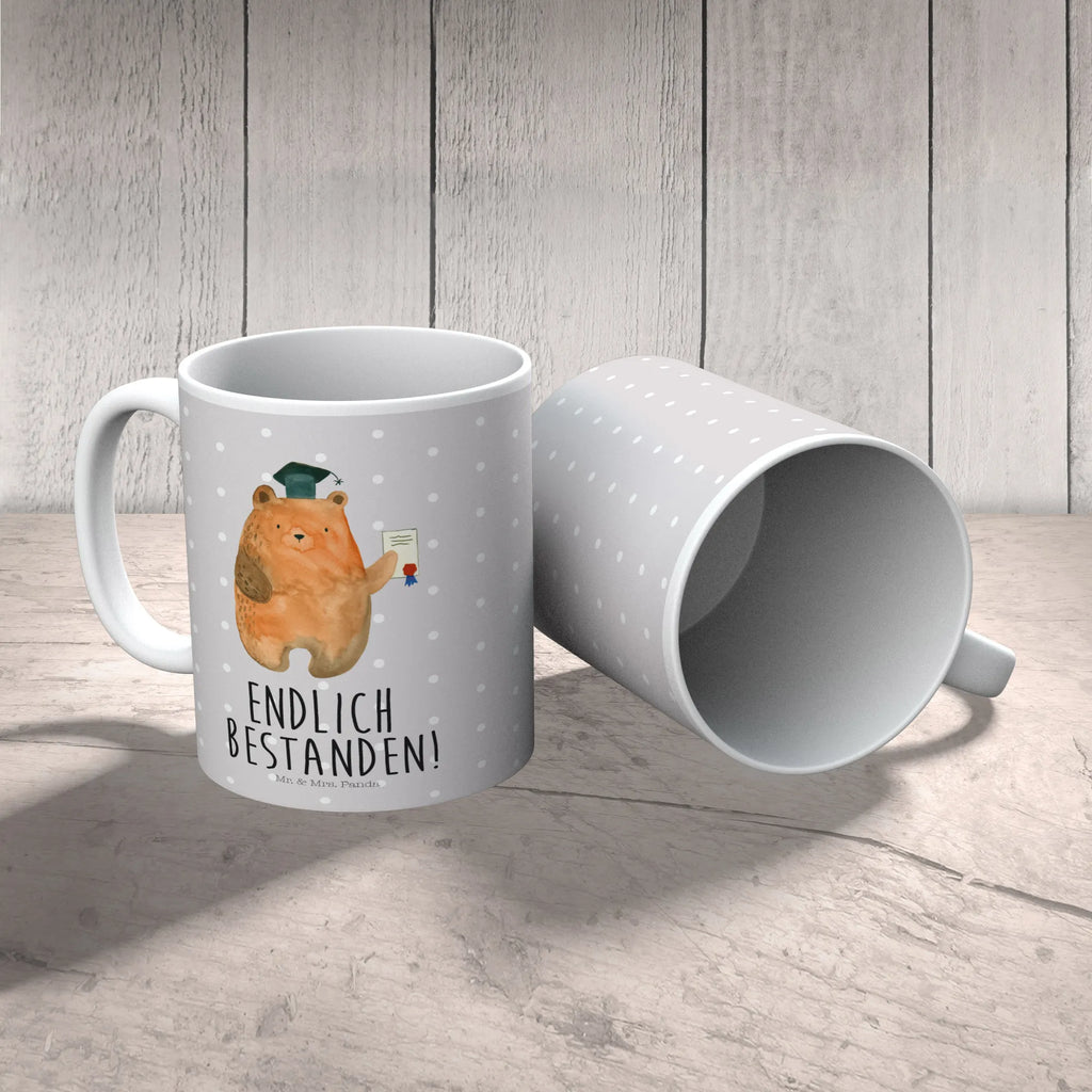 Kindertasse Bär Prüfung Kindertasse, Kinder Tasse, Kunststoff Tasse, Kindergarten Tasse, Trinkbecher, Camping Becher, Kaffeetasse, Kunststoffbecher, Kindergartenbecher, Outdoorgeschirr, Kunststoffgeschirr, Reisebecher, Reisetasse, Kinderbecher, Bruchfeste Tasse, Bruchsichere Tasse, Plastik Tasse, Plastiktasse, Bär, Teddy, Teddybär, Abitur, Prüfungen, Prüfung bestanden, Abschluss, Zeugnis, Abschlusszeugnis