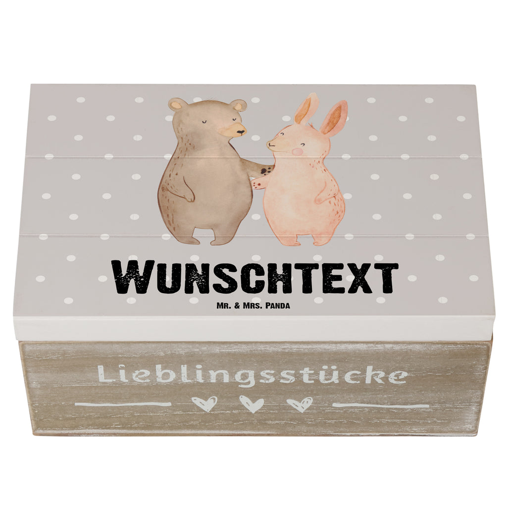 Personalisierte Holzkiste Hase Beste Mitbewohnerin der Welt Holzkiste mit Namen, Kiste mit Namen, Schatzkiste mit Namen, Truhe mit Namen, Schatulle mit Namen, Erinnerungsbox mit Namen, Erinnerungskiste, mit Namen, Dekokiste mit Namen, Aufbewahrungsbox mit Namen, Holzkiste Personalisiert, Kiste Personalisiert, Schatzkiste Personalisiert, Truhe Personalisiert, Schatulle Personalisiert, Erinnerungsbox Personalisiert, Erinnerungskiste Personalisiert, Dekokiste Personalisiert, Aufbewahrungsbox Personalisiert, Geschenkbox personalisiert, GEschenkdose personalisiert, für, Dankeschön, Geschenk, Schenken, Geburtstag, Geburtstagsgeschenk, Geschenkidee, Danke, Bedanken, Mitbringsel, Freude machen, Geschenktipp, Mitbewohnerin, WG, Zimmernachbarin, Wohngemeinschaft, WG-Bewohnerin, Zimmerkollegin, Zimmergenossin, Stubenkameradin