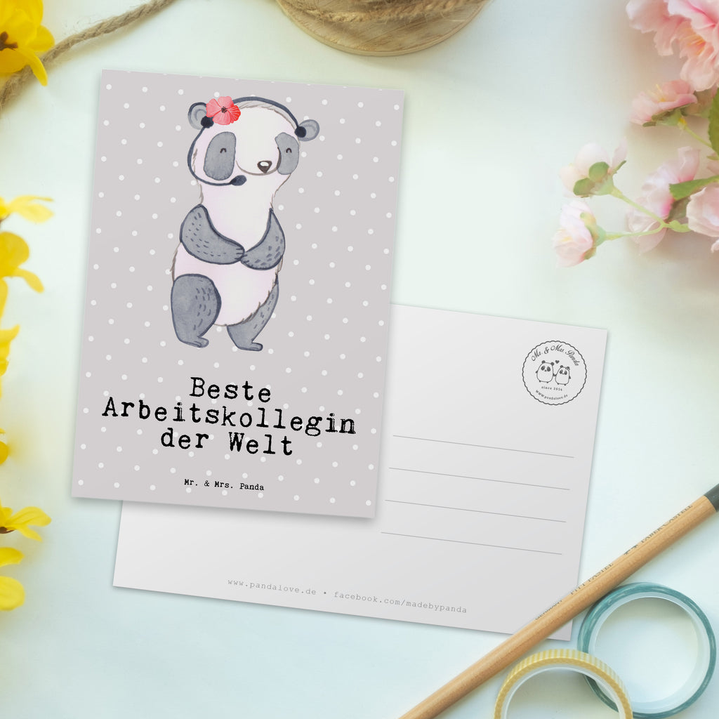 Postkarte Panda Beste Arbeitskollegin der Welt Postkarte, Karte, Geschenkkarte, Grußkarte, Einladung, Ansichtskarte, Geburtstagskarte, Einladungskarte, Dankeskarte, Ansichtskarten, Einladung Geburtstag, Einladungskarten Geburtstag, für, Dankeschön, Geschenk, Schenken, Geburtstag, Geburtstagsgeschenk, Geschenkidee, Danke, Bedanken, Mitbringsel, Freude machen, Geschenktipp, Arbeitskollegin, Kollegin, Freundin, Büro, Abschiedsgeschenk, Ruhestand, Arbeit, Mitarbeiterin, Berufsgenossin, Beruf