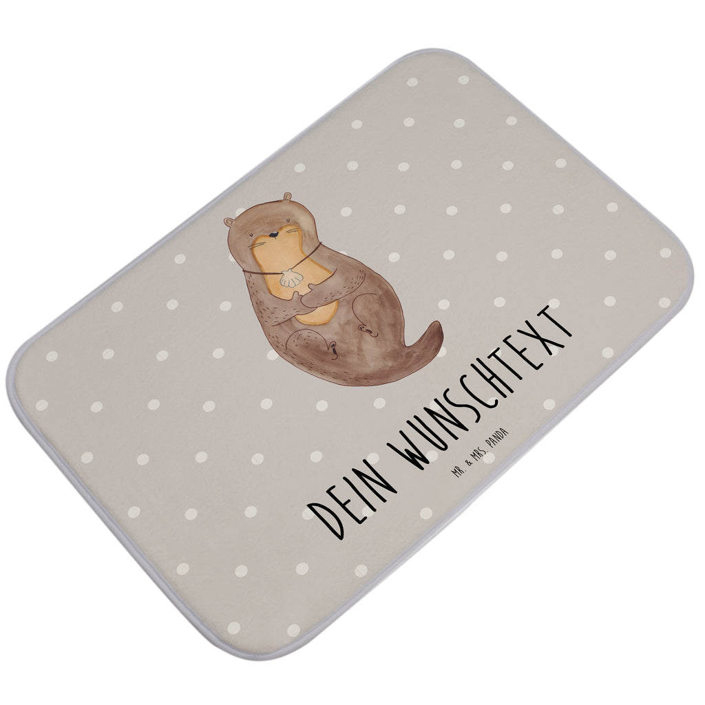 Personalisierter Badvorleger Otter mit Muschelmedaillon Personalisierte Badematte, Personalisierter Badteppich, Personalisierter Duschvorleger, Personalisierter Badezimmerteppich, Personalisierter Badezimmermatte, Personalisierter Badvorleger, Personalisierter Duschmatte, Personalisierter Duschteppich, Badematte mit Namen, Badteppich mit Namen, Duschvorleger mit Namen, Badezimmerteppich mit Namen, Badezimmermatte mit Namen, Badvorleger mit Namen, Duschmatte mit Namen, Duschteppich mit Namen, Wunschtext, Badvorleger selbst bedrucken, Wunschname, Personalisieren, Otter, Fischotter, Seeotter, Otterliebe, grübeln, träumen, Motivation, Tagträumen, Büro