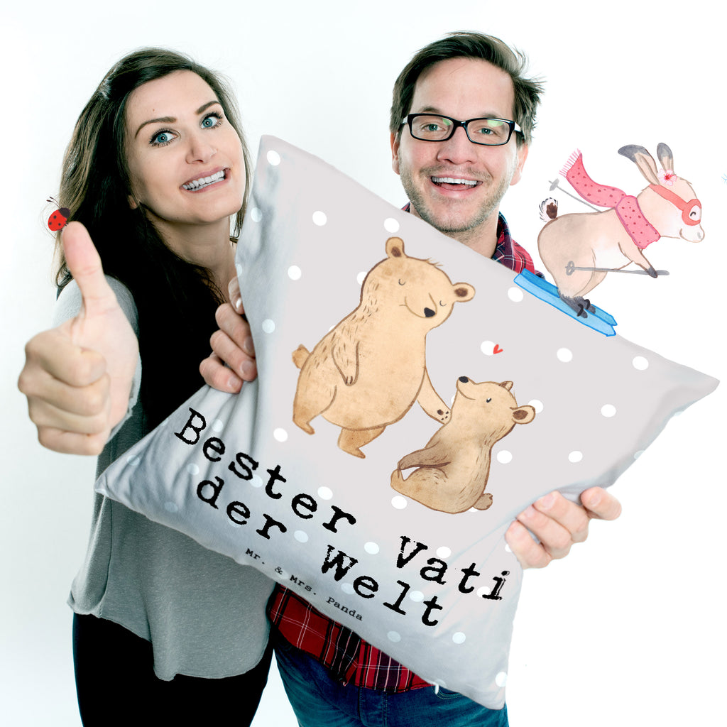 40x40 Kissen Bär Bester Vati der Welt Kissenhülle, Kopfkissen, Sofakissen, Dekokissen, Motivkissen, für, Dankeschön, Geschenk, Schenken, Geburtstag, Geburtstagsgeschenk, Geschenkidee, Danke, Bedanken, Mitbringsel, Freude machen, Geschenktipp, Vater, Papa, Dad, Daddy, Paps, Papi, Vati, Eltern, Geschenk Vater, Mann, Familie, Bester, Kleinigkeit