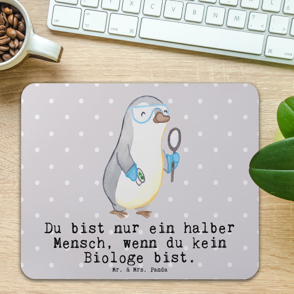 Mauspad Biologe mit Herz Mousepad, Computer zubehör, Büroausstattung, PC Zubehör, Arbeitszimmer, Mauspad, Einzigartiges Mauspad, Designer Mauspad, Mausunterlage, Mauspad Büro, Beruf, Ausbildung, Jubiläum, Abschied, Rente, Kollege, Kollegin, Geschenk, Schenken, Arbeitskollege, Mitarbeiter, Firma, Danke, Dankeschön, Biologe, Biologie, Naturwissenschaftler, Labor, Studium, Bachelor, Master