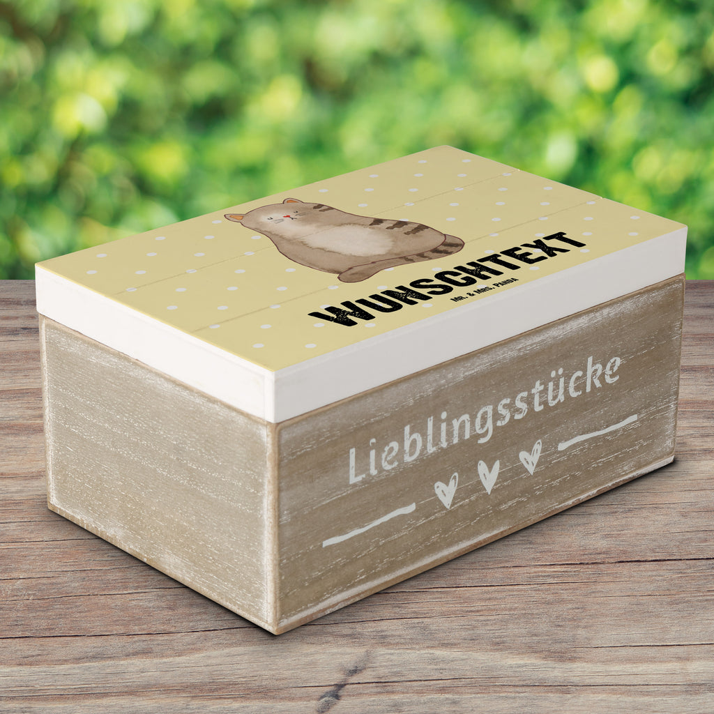 Personalisierte Holzkiste Katze Sitzen Holzkiste mit Namen, Kiste mit Namen, Schatzkiste mit Namen, Truhe mit Namen, Schatulle mit Namen, Erinnerungsbox mit Namen, Erinnerungskiste, mit Namen, Dekokiste mit Namen, Aufbewahrungsbox mit Namen, Holzkiste Personalisiert, Kiste Personalisiert, Schatzkiste Personalisiert, Truhe Personalisiert, Schatulle Personalisiert, Erinnerungsbox Personalisiert, Erinnerungskiste Personalisiert, Dekokiste Personalisiert, Aufbewahrungsbox Personalisiert, Geschenkbox personalisiert, GEschenkdose personalisiert, Katze, Katzenmotiv, Katzenfan, Katzendeko, Katzenfreund, Katzenliebhaber, Katzenprodukte, Katzenartikel, Katzenaccessoires, Katzensouvenirs, Katzenliebhaberprodukte, Katzenmotive, Katzen, Kater, Mietze, Cat, Cats, Katzenhalter, Katzenbesitzerin, Haustier, Katzenliebe, Lebensinhalt, Liebe, Mittelpunkt, Familie