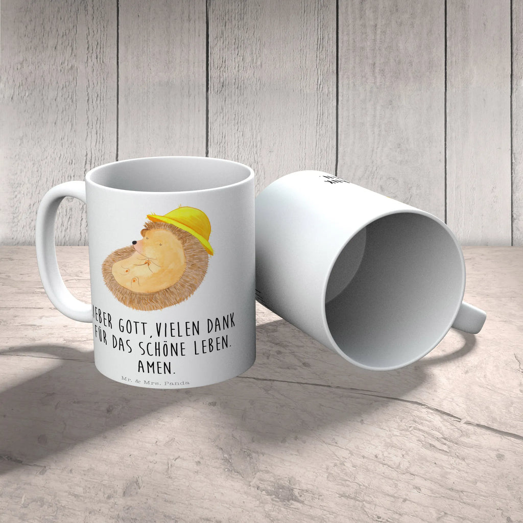 Tasse Igel betet Tasse, Kaffeetasse, Teetasse, Becher, Kaffeebecher, Teebecher, Keramiktasse, Porzellantasse, Büro Tasse, Geschenk Tasse, Tasse Sprüche, Tasse Motive, Kaffeetassen, Tasse bedrucken, Designer Tasse, Cappuccino Tassen, Schöne Teetassen, Tiermotive, Gute Laune, lustige Sprüche, Tiere, Igel, Igel mit Hut, Sonnenhut, Gott, Amen, beten, Leben, Dankbarkeit, Dankbar sein, dankbar, genießen