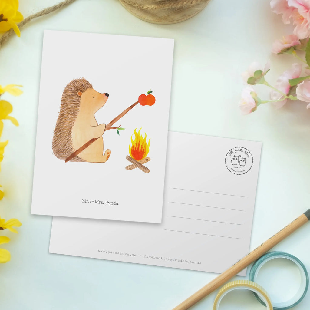 Postkarte Igel grillt Postkarte, Karte, Geschenkkarte, Grußkarte, Einladung, Ansichtskarte, Geburtstagskarte, Einladungskarte, Dankeskarte, Ansichtskarten, Einladung Geburtstag, Einladungskarten Geburtstag, Tiermotive, Gute Laune, lustige Sprüche, Tiere, Igel, Grillen, Ziele, Motivation, arbeitslos, Sinn des Lebens, Spruch