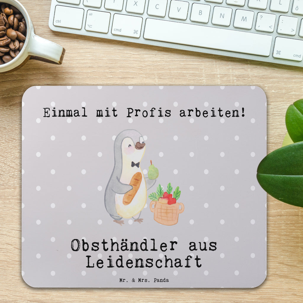 Mauspad Obsthändler aus Leidenschaft Mousepad, Computer zubehör, Büroausstattung, PC Zubehör, Arbeitszimmer, Mauspad, Einzigartiges Mauspad, Designer Mauspad, Mausunterlage, Mauspad Büro, Beruf, Ausbildung, Jubiläum, Abschied, Rente, Kollege, Kollegin, Geschenk, Schenken, Arbeitskollege, Mitarbeiter, Firma, Danke, Dankeschön, Obsthändler, Obstverkäufer, Wochenmarkthändler, Obstbauer, Obst- und Gemüsehändler, Obstplantage