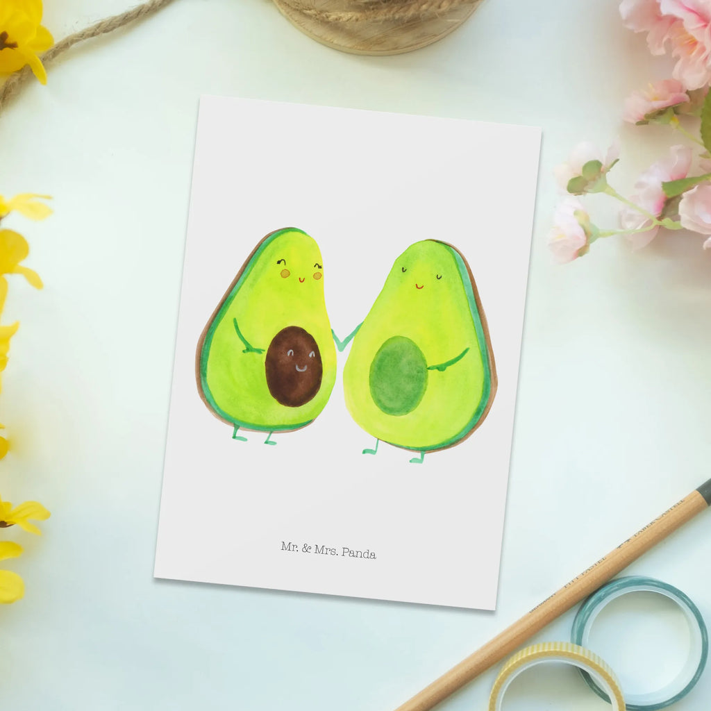 Postkarte Avocado Pärchen Postkarte, Karte, Geschenkkarte, Grußkarte, Einladung, Ansichtskarte, Geburtstagskarte, Einladungskarte, Dankeskarte, Ansichtskarten, Einladung Geburtstag, Einladungskarten Geburtstag, Avocado, Veggie, Vegan, Gesund, Avocuddle, Liebe, Schwangerschaft, Familie, Babyshower, Babyparty, Hochzeit, Kinder, Avocados, Geburt