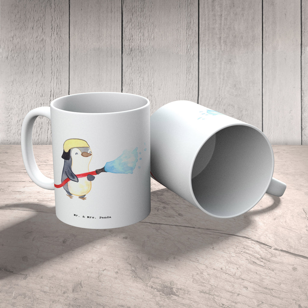 Tasse Feuerwehrmann mit Herz Tasse, Kaffeetasse, Teetasse, Becher, Kaffeebecher, Teebecher, Keramiktasse, Porzellantasse, Büro Tasse, Geschenk Tasse, Tasse Sprüche, Tasse Motive, Kaffeetassen, Tasse bedrucken, Designer Tasse, Cappuccino Tassen, Schöne Teetassen, Beruf, Ausbildung, Jubiläum, Abschied, Rente, Kollege, Kollegin, Geschenk, Schenken, Arbeitskollege, Mitarbeiter, Firma, Danke, Dankeschön, Feuerwehrmann, Feuerwehrhauptmann, Brandschutz, Feuerwehr, freiwillige Feuerwehr