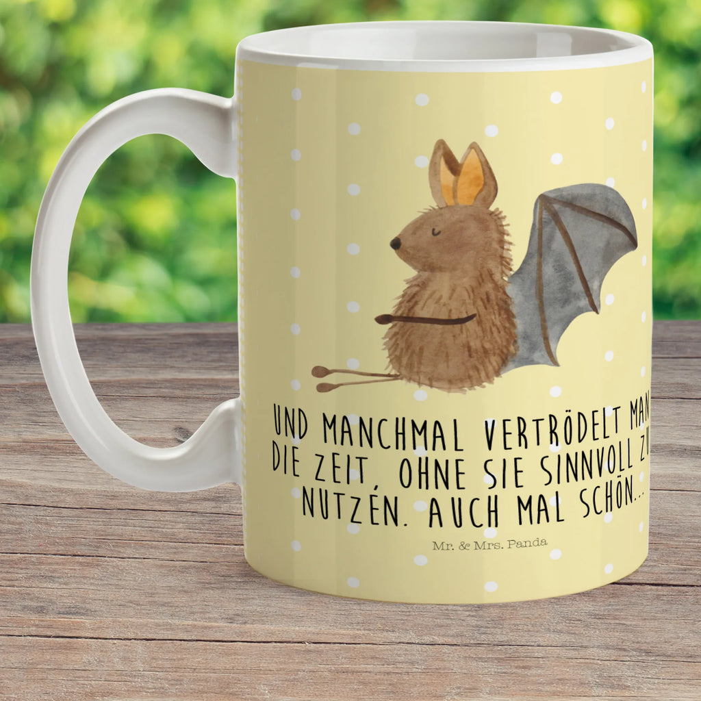 Kindertasse Fledermaus Sitzen Kindertasse, Kinder Tasse, Kunststoff Tasse, Kindergarten Tasse, Trinkbecher, Camping Becher, Kaffeetasse, Kunststoffbecher, Kindergartenbecher, Outdoorgeschirr, Kunststoffgeschirr, Reisebecher, Reisetasse, Kinderbecher, Bruchfeste Tasse, Bruchsichere Tasse, Plastik Tasse, Plastiktasse, Tiermotive, Gute Laune, lustige Sprüche, Tiere, Fledermaus, Fledermäuse, Motivation, entspannen