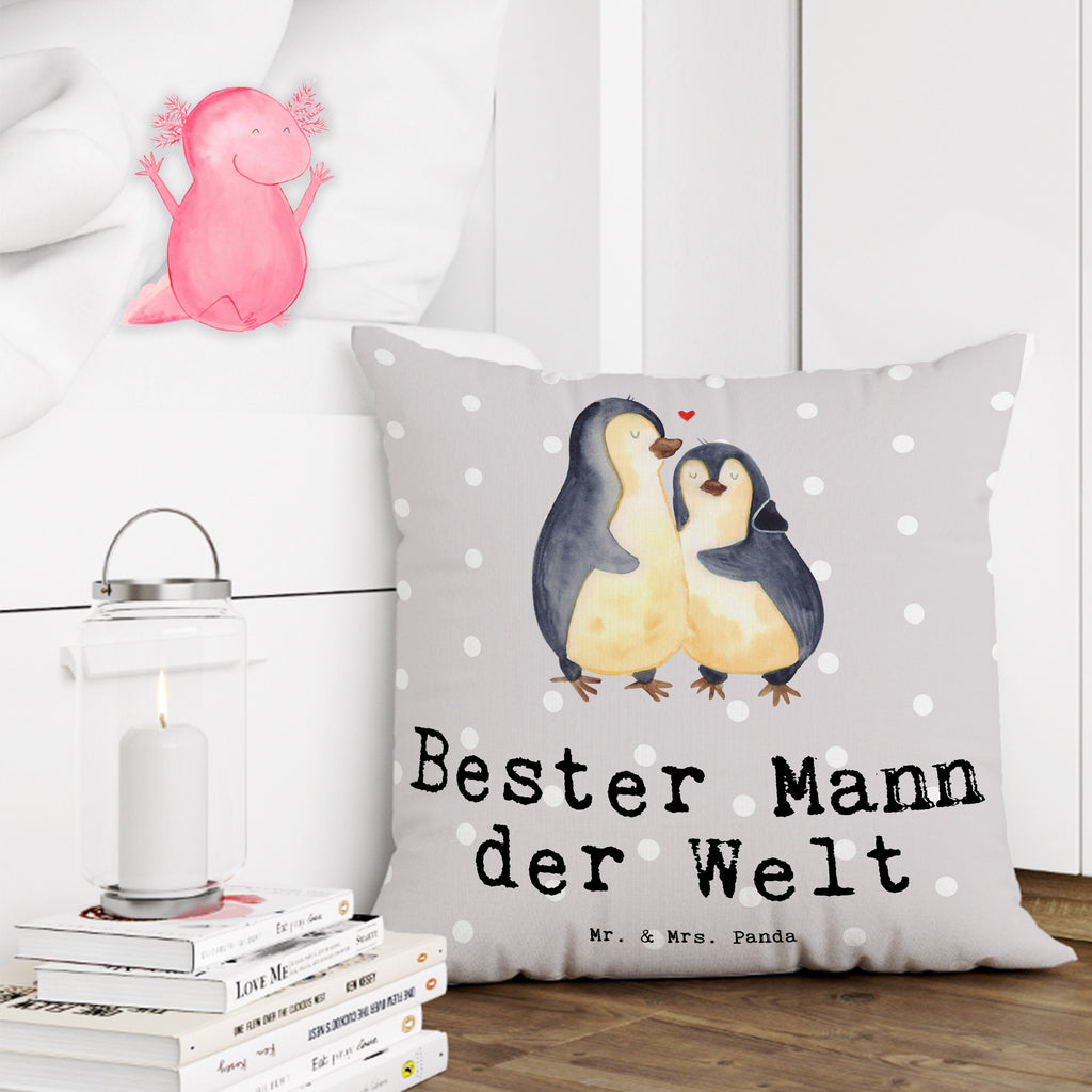 40x40 Kissen Pinguin Bester Mann der Welt Kissenhülle, Kopfkissen, Sofakissen, Dekokissen, Motivkissen, sofakissen, sitzkissen, Kissen, Kissenbezüge, Kissenbezug 40x40, Kissen 40x40, Kissenhülle 40x40, Zierkissen, Couchkissen, Dekokissen Sofa, Sofakissen 40x40, Dekokissen 40x40, Kopfkissen 40x40, Kissen 40x40 Waschbar, für, Dankeschön, Geschenk, Schenken, Geburtstag, Geburtstagsgeschenk, Geschenkidee, Danke, Bedanken, Mitbringsel, Freude machen, Geschenktipp, Ehemann, Beste, Mann, Partner, Freund, Traummann, Liebling, Ehepartner, Ehe, Gatte, Lebensgefährte, Bräutigam, Kleinigkeit