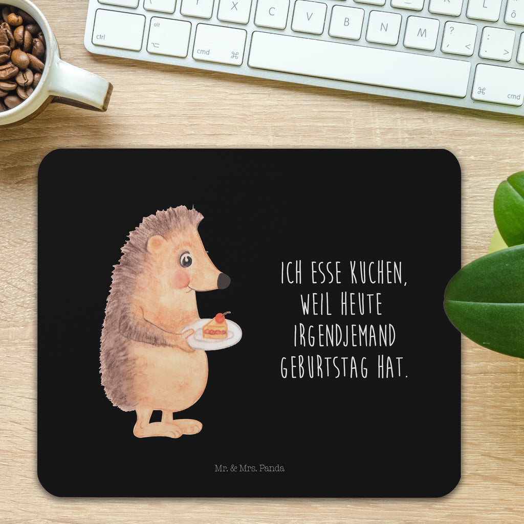 Mauspad Igel mit Kuchenstück Mousepad, Computer zubehör, Büroausstattung, PC Zubehör, Arbeitszimmer, Mauspad, Einzigartiges Mauspad, Designer Mauspad, Mausunterlage, Mauspad Büro, Tiermotive, Gute Laune, lustige Sprüche, Tiere, Igel, Essen Spruch, Kuchen, Backen Geschenk, Kuchen backen, Einladung Party, Geburtstagskuchen, Torte