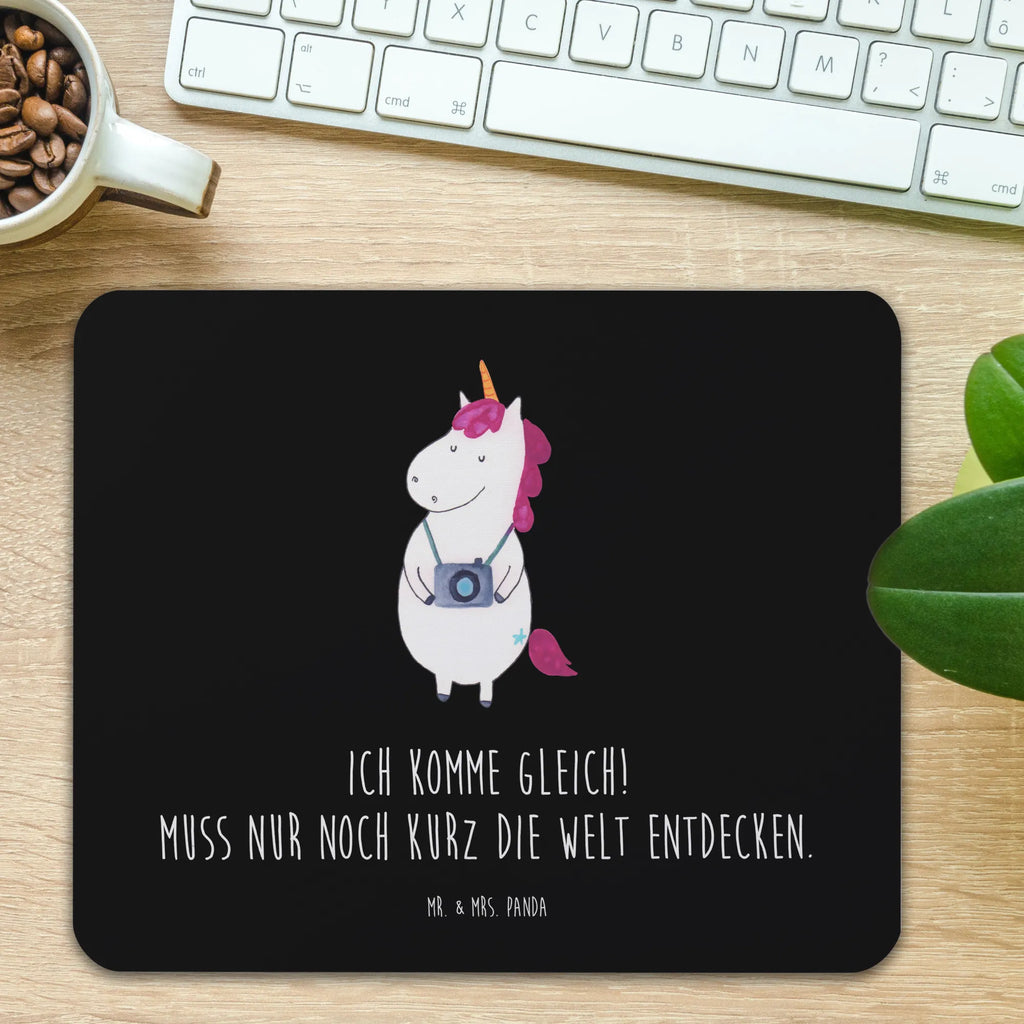 Mauspad Einhorn Fotograf Mousepad, Computer zubehör, Büroausstattung, PC Zubehör, Arbeitszimmer, Mauspad, Einzigartiges Mauspad, Designer Mauspad, Mausunterlage, Mauspad Büro, Einhorn, Einhörner, Einhorn Deko, Pegasus, Unicorn, Fotograf, Fotografie, Kamera, Reisen, Weltreise, Weltenbummler, Urlaub, Tourist, Kurztrip, Reise, Städtereise