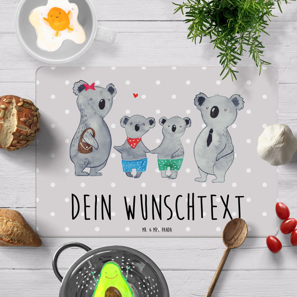 Personalisiertes Tischset Koala Familie zwei Personalisiertes Tischet, Personalisierter Tischuntersetzer, Personalisiertes Platzset, tischset personalisiert, personalisiertes tischset, personalisierte platzsets, platzset personalisiert, personalisierte platzdeckchen, platzdeckchen personalisiert, tischset mit namen, platzdeckchen mit namen, platzset mit namen abwaschbar, platzset mit namen, tischset abwaschbar mit namen, Familie, Vatertag, Muttertag, Bruder, Schwester, Mama, Papa, Oma, Opa, Koala, Koalabär, beste Familie, Familienzeit, Familienleben, Koalafamilie, Lieblingsfamilie