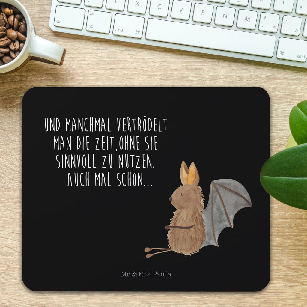 Mauspad Fledermaus sitzend Mousepad, Computer zubehör, Büroausstattung, PC Zubehör, Arbeitszimmer, Mauspad, Einzigartiges Mauspad, Designer Mauspad, Mausunterlage, Mauspad Büro, Tiermotive, Gute Laune, lustige Sprüche, Tiere, Fledermaus, Fledermäuse, Motivation, entspannen