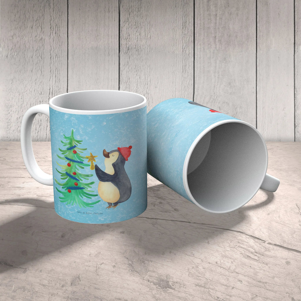 Kindertasse Pinguin Weihnachtsbaum Kindertasse, Kinder Tasse, Kunststoff Tasse, Kindergarten Tasse, Trinkbecher, Camping Becher, Kaffeetasse, Kunststoffbecher, Kindergartenbecher, Outdoorgeschirr, Kunststoffgeschirr, Reisebecher, Reisetasse, Kinderbecher, Bruchfeste Tasse, Bruchsichere Tasse, Plastik Tasse, Plastiktasse, Winter, Weihnachten, Weihnachtsdeko, Nikolaus, Advent, Heiligabend, Wintermotiv, Pinguin