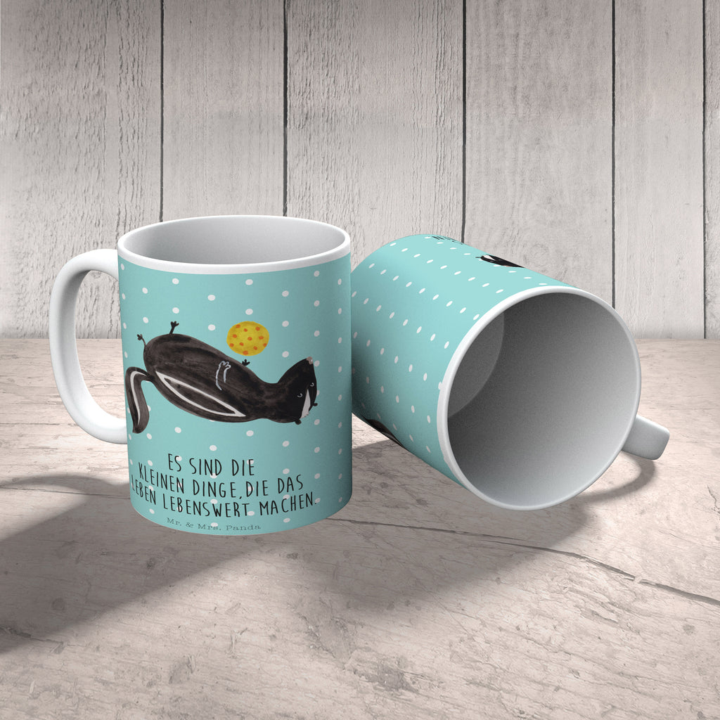 Tasse Stinktier Ball Tasse, Kaffeetasse, Teetasse, Becher, Kaffeebecher, Teebecher, Keramiktasse, Porzellantasse, Büro Tasse, Geschenk Tasse, Tasse Sprüche, Tasse Motive, Kaffeetassen, Tasse bedrucken, Designer Tasse, Cappuccino Tassen, Schöne Teetassen, Stinktier, Skunk, Wildtier, Raubtier, Stinker, Stinki, verspielt, Weisheit