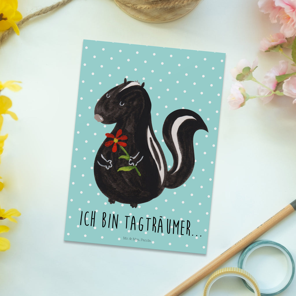 Postkarte Stinktier Blume Postkarte, Karte, Geschenkkarte, Grußkarte, Einladung, Ansichtskarte, Geburtstagskarte, Einladungskarte, Dankeskarte, Ansichtskarten, Einladung Geburtstag, Einladungskarten Geburtstag, Stinktier, Skunk, Wildtier, Raubtier, Stinker, Stinki, Tagträumer, verträumt, Dreams, Träume