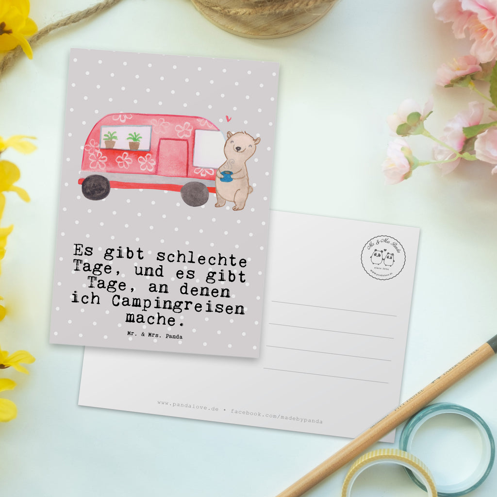 Postkarte Bär Camper Tage Postkarte, Karte, Geschenkkarte, Grußkarte, Einladung, Ansichtskarte, Geburtstagskarte, Einladungskarte, Dankeskarte, Ansichtskarten, Einladung Geburtstag, Einladungskarten Geburtstag, Geschenk, Sport, Sportart, Hobby, Schenken, Danke, Dankeschön, Auszeichnung, Gewinn, Sportler, Camper, Campen, Zelten, Campingplatz, Wohnmobil, Roadtrip, Urlaub