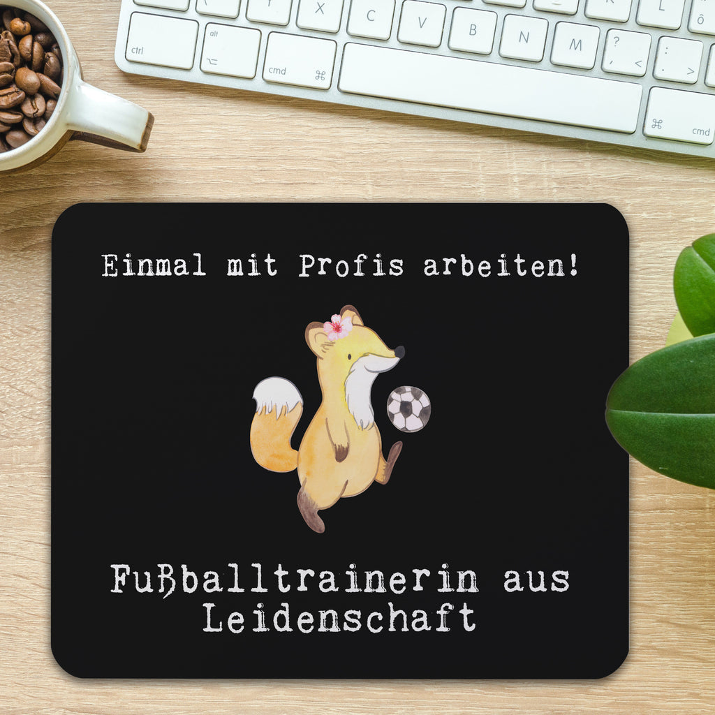 Mauspad Fußballtrainerin aus Leidenschaft Mousepad, Computer zubehör, Büroausstattung, PC Zubehör, Arbeitszimmer, Mauspad, Einzigartiges Mauspad, Designer Mauspad, Mausunterlage, Mauspad Büro, Beruf, Ausbildung, Jubiläum, Abschied, Rente, Kollege, Kollegin, Geschenk, Schenken, Arbeitskollege, Mitarbeiter, Firma, Danke, Dankeschön, Fußballtrainerin, Fußballspiel, Glücksbringer, Verein Fußball