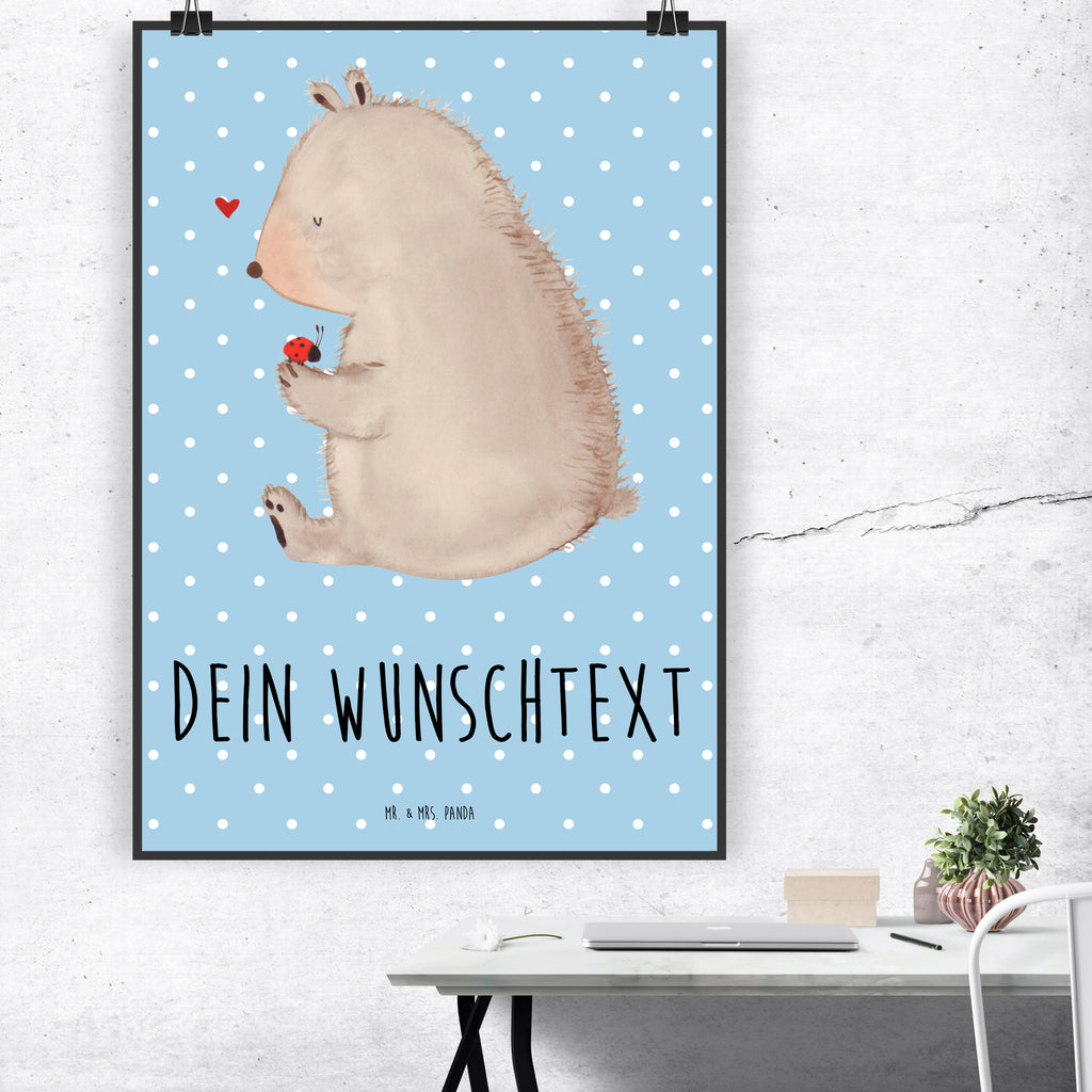 Personalisiertes Poster Bär mit Marienkäfer Personalisiertes Poster, Personalisiertes Wandposter, Personalisiertes Bild, Personalisierte Wanddeko, Personalisiertes Küchenposter, Personalisiertes Kinderposter, Personalisierte Wanddeko Bild, Personalisierte Raumdekoration, Personalisierte Wanddekoration, Personalisiertes Handgemaltes Poster, Personalisiertes Designposter, Personalisierter Kunstdruck, Personalisierter Posterdruck, Poster mit Namen, Wandposter mit Namen, Bild mit Namen, Wanddeko mit Namen, Küchenposter mit Namen, Kinderposter mit Namen, Wanddeko Bild mit Namen, Raumdekoration mit Namen, Wanddekoration mit Namen, Kunstdruck mit Namen, Posterdruck mit Namen, Wunschtext Poster, Poster selbst gestalten., Bär, Teddy, Teddybär, Marienkäfer, Liebe, Freiheit, Motivation, Das Leben ist schön