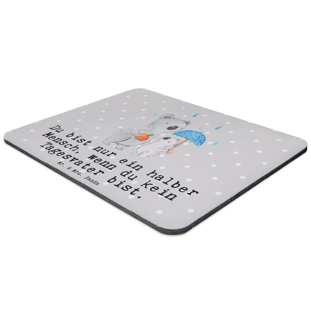 Mauspad Tagesvater mit Herz Mousepad, Computer zubehör, Büroausstattung, PC Zubehör, Arbeitszimmer, Mauspad, Einzigartiges Mauspad, Designer Mauspad, Mausunterlage, Mauspad Büro, Beruf, Ausbildung, Jubiläum, Abschied, Rente, Kollege, Kollegin, Geschenk, Schenken, Arbeitskollege, Mitarbeiter, Firma, Danke, Dankeschön