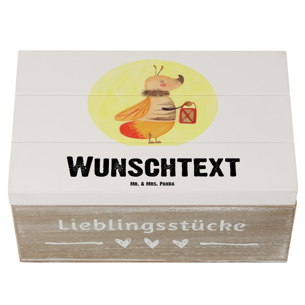 Personalisierte Holzkiste Glühwürmchen Holzkiste mit Namen, Kiste mit Namen, Schatzkiste mit Namen, Truhe mit Namen, Schatulle mit Namen, Erinnerungsbox mit Namen, Erinnerungskiste, mit Namen, Dekokiste mit Namen, Aufbewahrungsbox mit Namen, Holzkiste Personalisiert, Kiste Personalisiert, Schatzkiste Personalisiert, Truhe Personalisiert, Schatulle Personalisiert, Erinnerungsbox Personalisiert, Erinnerungskiste Personalisiert, Dekokiste Personalisiert, Aufbewahrungsbox Personalisiert, Geschenkbox personalisiert, GEschenkdose personalisiert, Tiermotive, Gute Laune, lustige Sprüche, Tiere, Glühwürmchen, Glühwurm, Falter, Liebe, Leuchten, magisch, Liebesbeweis, Lieblingsmensch, Verlobung, Heiratsantrag, Jahrestag, Liebesspruch