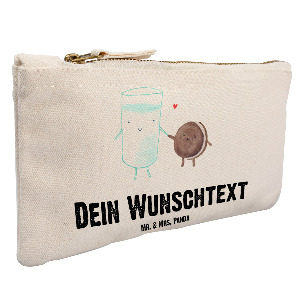 Personalisierte Schminktasche Milch & Keks Personalisierte Schminktasche, Personalisierte Kosmetiktasche, Personalisierter Kosmetikbeutel, Personalisiertes Stiftemäppchen, Personalisiertes Etui, Personalisierte Federmappe, Personalisierte Makeup Bag, Personalisiertes Schminketui, Personalisiertes Kosmetiketui, Personalisiertes Schlamperetui, Schminktasche mit Namen, Kosmetiktasche mit Namen, Kosmetikbeutel mit Namen, Stiftemäppchen mit Namen, Etui mit Namen, Federmappe mit Namen, Makeup Bg mit Namen, Schminketui mit Namen, Kosmetiketui mit Namen, Schlamperetui mit Namen, Schminktasche personalisieren, Schminktasche bedrucken, Schminktasche selbst gestalten, Tiermotive, Gute Laune, lustige Sprüche, Tiere, Milk, Cookie, Milch, Keks, Kekse, Kaffee, Einladung Frühstück, Motiv süß, romantisch, perfektes Paar