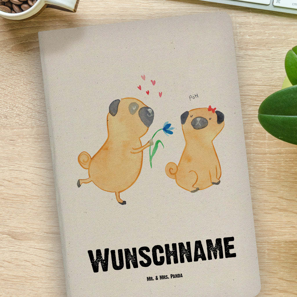 DIN A4 Personalisiertes Notizbuch Mops verliebt Personalisiertes Notizbuch, Notizbuch mit Namen, Notizbuch bedrucken, Personalisierung, Namensbuch, Namen, Hund, Hundemotiv, Haustier, Hunderasse, Tierliebhaber, Hundebesitzer, Sprüche, Mops, Möpse, Hundeliebe, verliebt, Liebe, Liebesspruch. Verlobt, Geschenk Freund, Partner