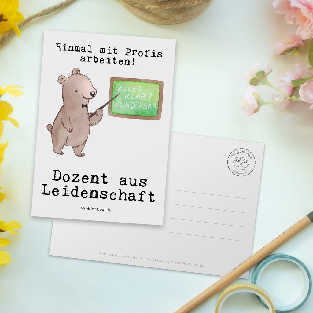 Postkarte Dozent aus Leidenschaft Postkarte, Karte, Geschenkkarte, Grußkarte, Einladung, Ansichtskarte, Geburtstagskarte, Einladungskarte, Dankeskarte, Ansichtskarten, Einladung Geburtstag, Einladungskarten Geburtstag, Beruf, Ausbildung, Jubiläum, Abschied, Rente, Kollege, Kollegin, Geschenk, Schenken, Arbeitskollege, Mitarbeiter, Firma, Danke, Dankeschön, Dozent, Professor, Universität, Vorlesung, Tutor, Akademiker, Uni, Unterricht