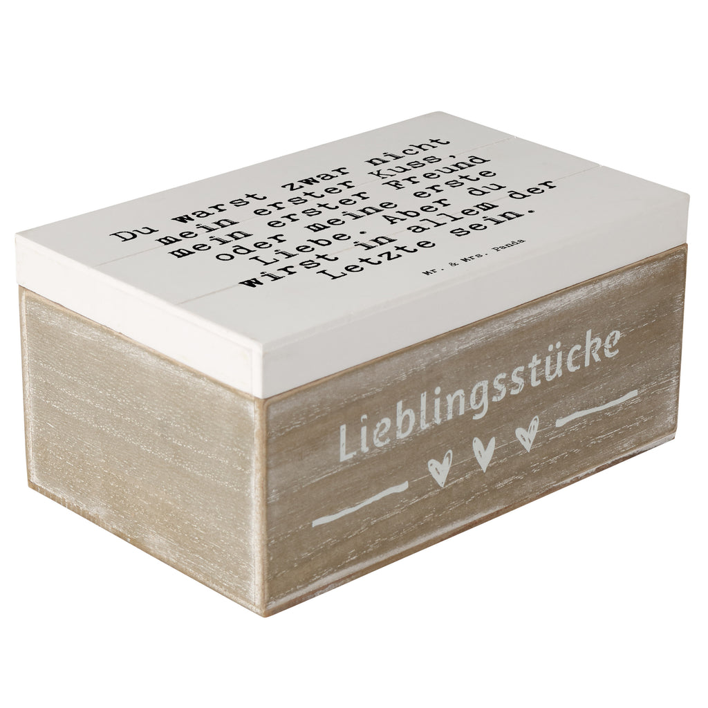 Holzkiste Sprüche und Zitate Du warst zwar nicht mein erster Kuss, mein erster Freund oder meine erste Liebe. Aber du wirst in allem der Letzte sein. Holzkiste, Kiste, Schatzkiste, Truhe, Schatulle, XXL, Erinnerungsbox, Erinnerungskiste, Dekokiste, Aufbewahrungsbox, Geschenkbox, Geschenkdose, Spruch, Sprüche, lustige Sprüche, Weisheiten, Zitate, Spruch Geschenke, Spruch Sprüche Weisheiten Zitate Lustig Weisheit Worte