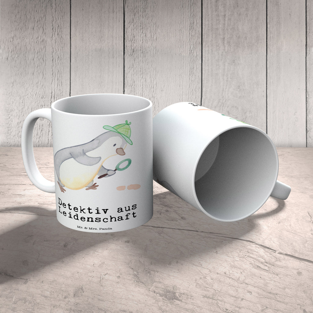 Tasse Detektiv aus Leidenschaft Tasse, Kaffeetasse, Teetasse, Becher, Kaffeebecher, Teebecher, Keramiktasse, Porzellantasse, Büro Tasse, Geschenk Tasse, Tasse Sprüche, Tasse Motive, Kaffeetassen, Tasse bedrucken, Designer Tasse, Cappuccino Tassen, Schöne Teetassen, Beruf, Ausbildung, Jubiläum, Abschied, Rente, Kollege, Kollegin, Geschenk, Schenken, Arbeitskollege, Mitarbeiter, Firma, Danke, Dankeschön, Detektiv, Ermittler, Agent, Privatdetektei, Berufsdetektiv, Wirtschaftsdetektei, Detektivausbildung, Spurensuche