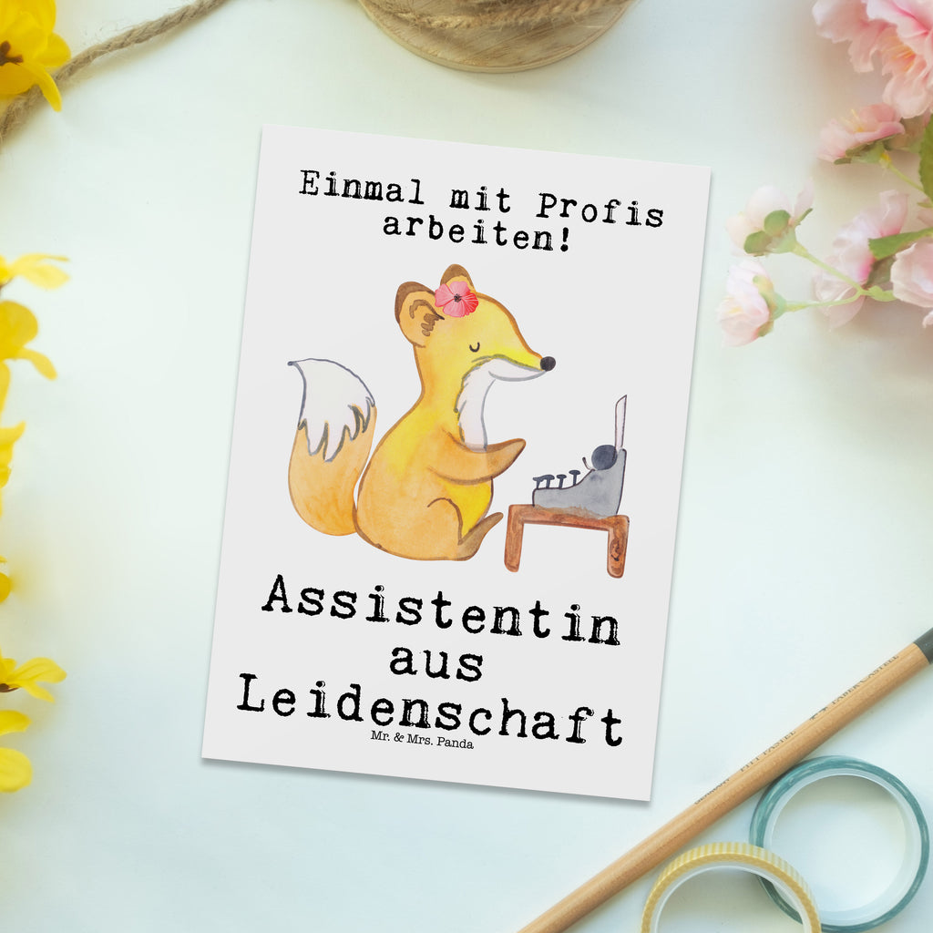 Postkarte Assistentin aus Leidenschaft Postkarte, Karte, Geschenkkarte, Grußkarte, Einladung, Ansichtskarte, Geburtstagskarte, Einladungskarte, Dankeskarte, Ansichtskarten, Einladung Geburtstag, Einladungskarten Geburtstag, Beruf, Ausbildung, Jubiläum, Abschied, Rente, Kollege, Kollegin, Geschenk, Schenken, Arbeitskollege, Mitarbeiter, Firma, Danke, Dankeschön