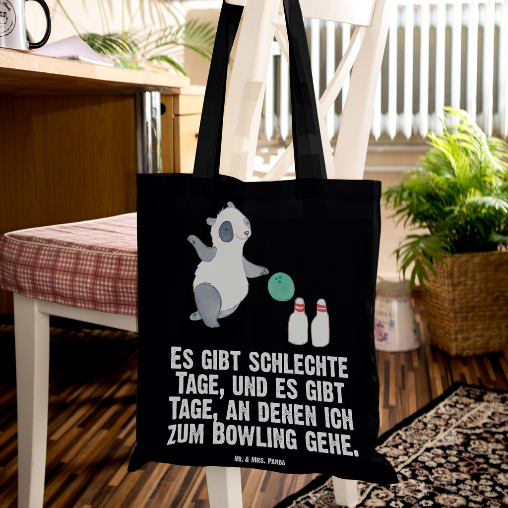 Tragetasche Panda Bowling Tage Beuteltasche, Beutel, Einkaufstasche, Jutebeutel, Stoffbeutel, Tasche, Shopper, Umhängetasche, Strandtasche, Schultertasche, Stofftasche, Tragetasche, Badetasche, Jutetasche, Einkaufstüte, Laptoptasche, Geschenk, Sport, Sportart, Hobby, Schenken, Danke, Dankeschön, Auszeichnung, Gewinn, Sportler, Bowling, Bowlen gehen, Bowling Center, Bowlingbahn, Kegelbahn, Kegelausflug, Bowlingausflug, Bowlingparty