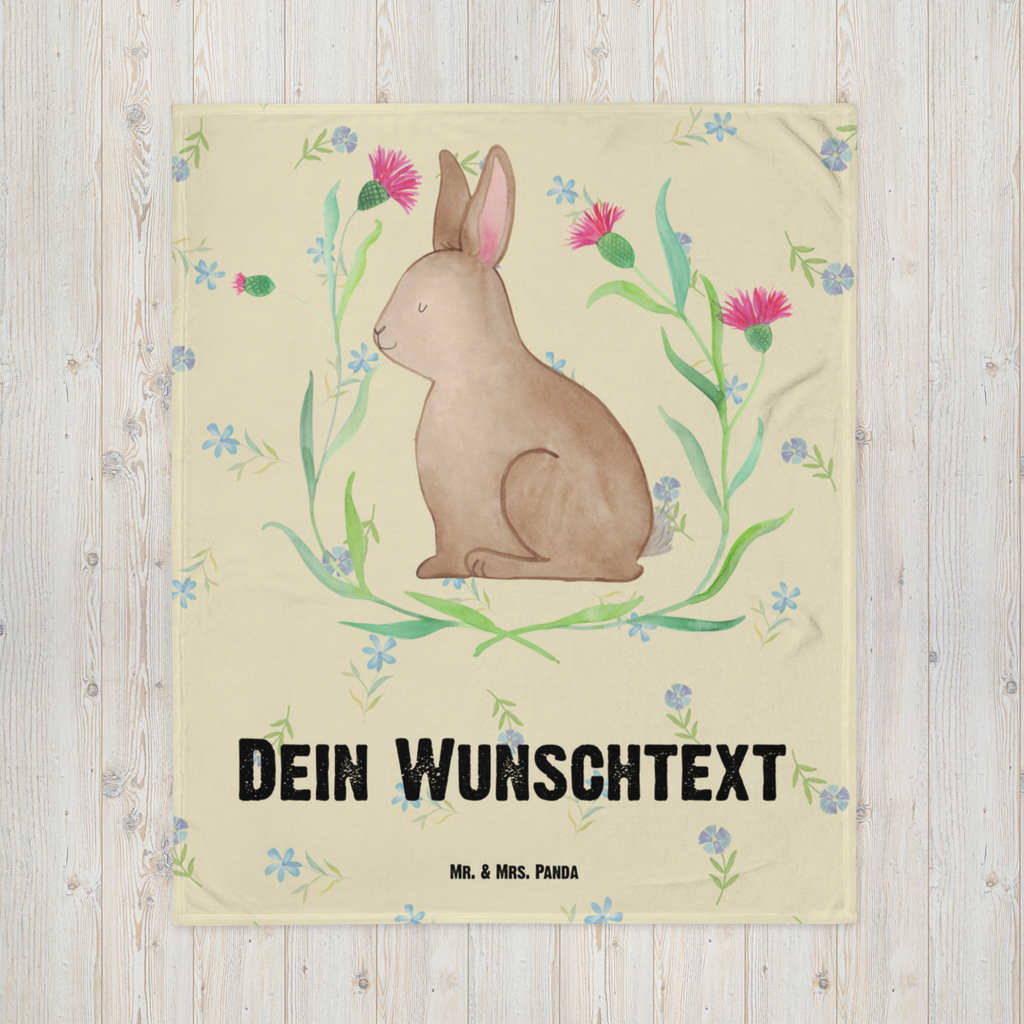 Babydecke mit Namen Hase sitzend Babdyecke personalisiert, Babydecke mit Namen, Babydecke bedrucken, Babygeschenk personalisiet, Babygeschenk mit Namen, Krabbeldecke mit Namen, Krabbeldecke personalisiert, Ostern, Osterhase, Ostergeschenke, Osternest, Osterdeko, Geschenke zu Ostern, Ostern Geschenk, Ostergeschenke Kinder, Ostern Kinder, Frohe Ostern, Ostergrüße, Osterblume, Liebe, Grüße, Hase, Kaninchen