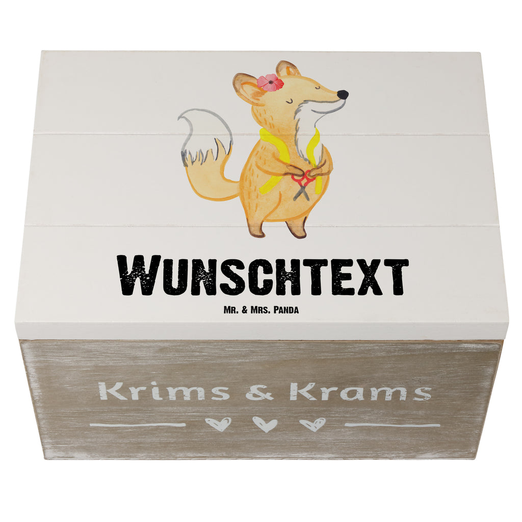 Personalisierte Holzkiste Schneiderin Herz Holzkiste mit Namen, Kiste mit Namen, Schatzkiste mit Namen, Truhe mit Namen, Schatulle mit Namen, Erinnerungsbox mit Namen, Erinnerungskiste, mit Namen, Dekokiste mit Namen, Aufbewahrungsbox mit Namen, Holzkiste Personalisiert, Kiste Personalisiert, Schatzkiste Personalisiert, Truhe Personalisiert, Schatulle Personalisiert, Erinnerungsbox Personalisiert, Erinnerungskiste Personalisiert, Dekokiste Personalisiert, Aufbewahrungsbox Personalisiert, Geschenkbox personalisiert, GEschenkdose personalisiert, Beruf, Ausbildung, Jubiläum, Abschied, Rente, Kollege, Kollegin, Geschenk, Schenken, Arbeitskollege, Mitarbeiter, Firma, Danke, Dankeschön