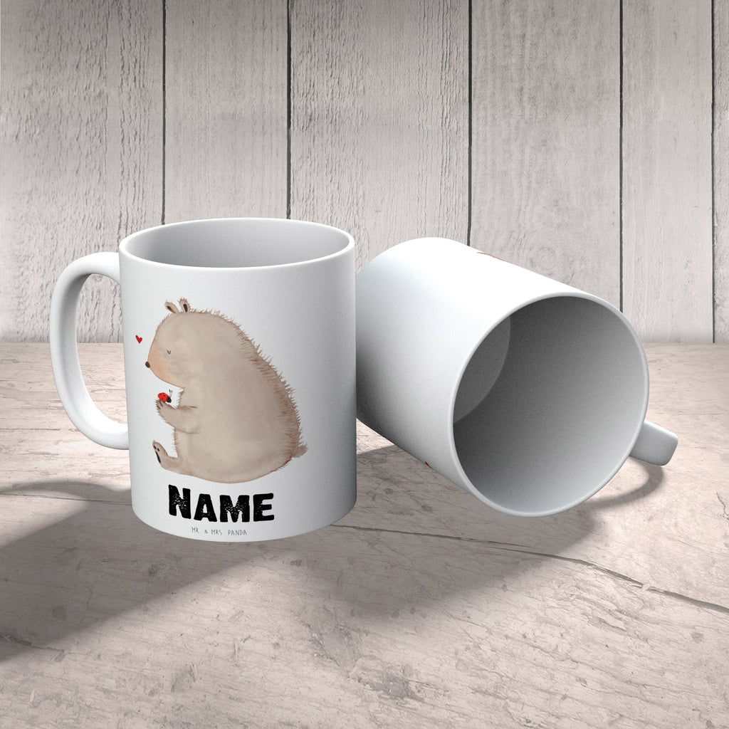 Personalisierte Tasse Bär mit Marienkäfer Personalisierte Tasse, Namenstasse, Wunschname, Personalisiert, Tasse, Namen, Drucken, Tasse mit Namen, Bär, Teddy, Teddybär, Marienkäfer, Liebe, Freiheit, Motivation, Das Leben ist schön