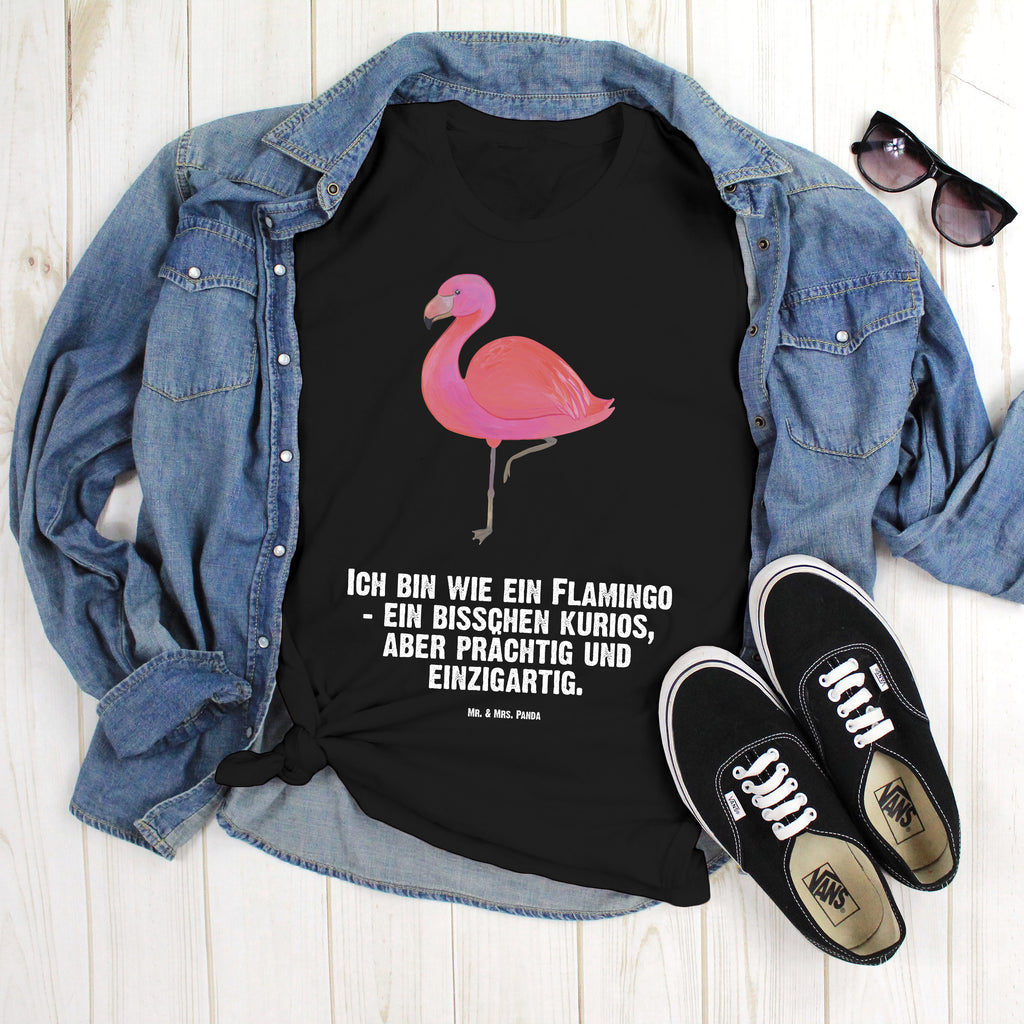 T-Shirt Standard Flamingo classic T-Shirt, Shirt, Tshirt, Lustiges T-Shirt, T-Shirt mit Spruch, Party, Junggesellenabschied, Jubiläum, Geburstag, Herrn, Damen, Männer, Frauen, Schlafshirt, Nachthemd, Sprüche, Flamingo, Einzigartig, Selbstliebe, Stolz, ich, für mich, Spruch, Freundin, Freundinnen, Außenseiter, Sohn, Tochter, Geschwister