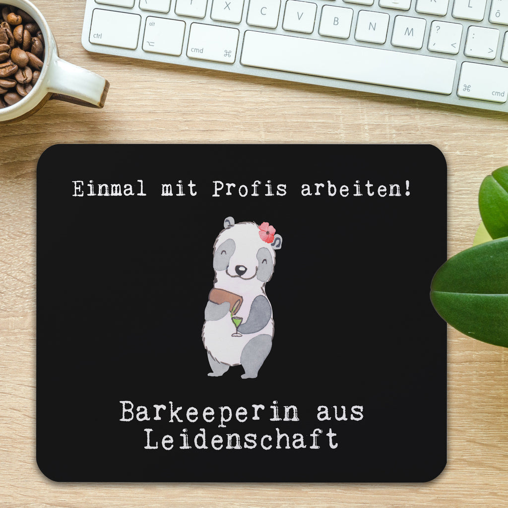 Mauspad Barkeeperin aus Leidenschaft Mousepad, Computer zubehör, Büroausstattung, PC Zubehör, Arbeitszimmer, Mauspad, Einzigartiges Mauspad, Designer Mauspad, Mausunterlage, Mauspad Büro, Beruf, Ausbildung, Jubiläum, Abschied, Rente, Kollege, Kollegin, Geschenk, Schenken, Arbeitskollege, Mitarbeiter, Firma, Danke, Dankeschön, Barkeeperin, Barfrau, Bartender, Barbesitzerin, Kurs