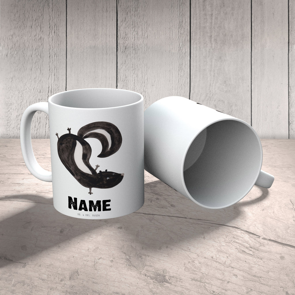 Personalisierte Tasse Stinktier Handstand Personalisierte Tasse, Namenstasse, Wunschname, Personalisiert, Tasse, Namen, Drucken, Tasse mit Namen, Stinktier, Skunk, Wildtier, Raubtier, Stinker, Stinki, Spielplatz, verpielt, Kind