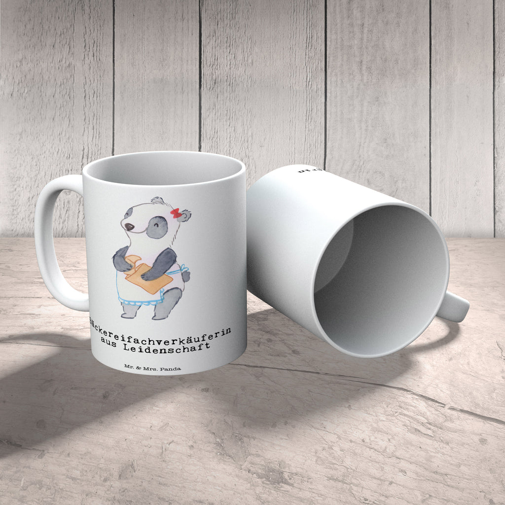 Tasse Bäckereifachverkäuferin aus Leidenschaft Tasse, Kaffeetasse, Teetasse, Becher, Kaffeebecher, Teebecher, Keramiktasse, Porzellantasse, Büro Tasse, Geschenk Tasse, Tasse Sprüche, Tasse Motive, Kaffeetassen, Tasse bedrucken, Designer Tasse, Cappuccino Tassen, Schöne Teetassen, Beruf, Ausbildung, Jubiläum, Abschied, Rente, Kollege, Kollegin, Geschenk, Schenken, Arbeitskollege, Mitarbeiter, Firma, Danke, Dankeschön, Bäckereifachverkäuferin, Backwarenverkäuferin, Bäckerei, Backstube, Bäckerladen, Brotmanufaktur