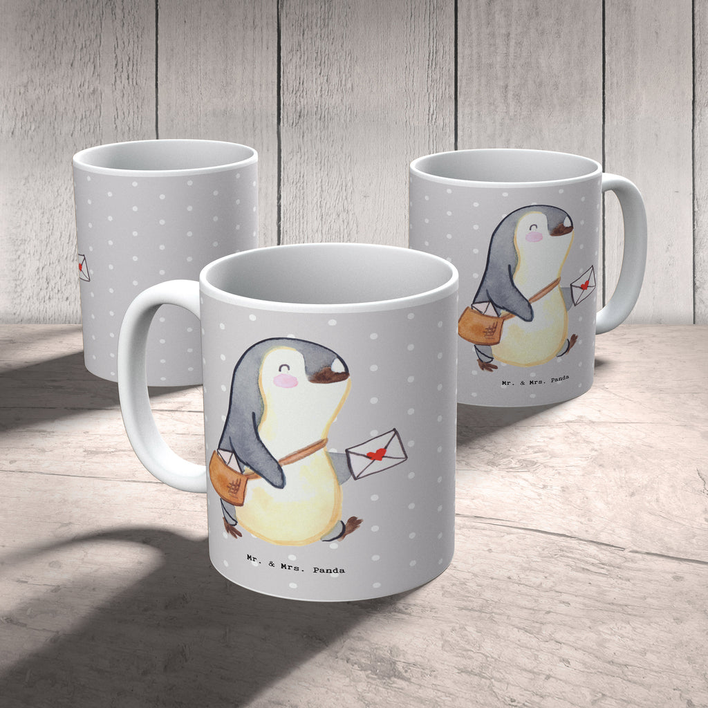 Tasse Postbote mit Herz Tasse, Kaffeetasse, Teetasse, Becher, Kaffeebecher, Teebecher, Keramiktasse, Porzellantasse, Büro Tasse, Geschenk Tasse, Tasse Sprüche, Tasse Motive, Kaffeetassen, Tasse bedrucken, Designer Tasse, Cappuccino Tassen, Schöne Teetassen, Beruf, Ausbildung, Jubiläum, Abschied, Rente, Kollege, Kollegin, Geschenk, Schenken, Arbeitskollege, Mitarbeiter, Firma, Danke, Dankeschön, Postbote, Briefzusteller, Briefträger, Postler